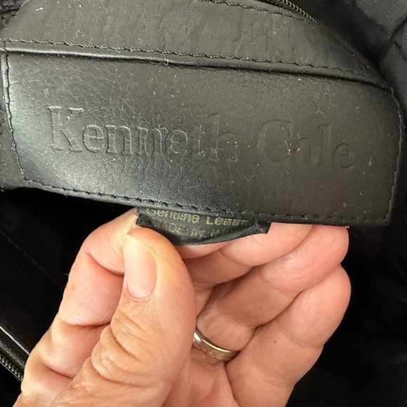 Kenneth Cole Vintage Soft Thick Black Leather Organizer Crossbody Roomy - Picture 7 of 11